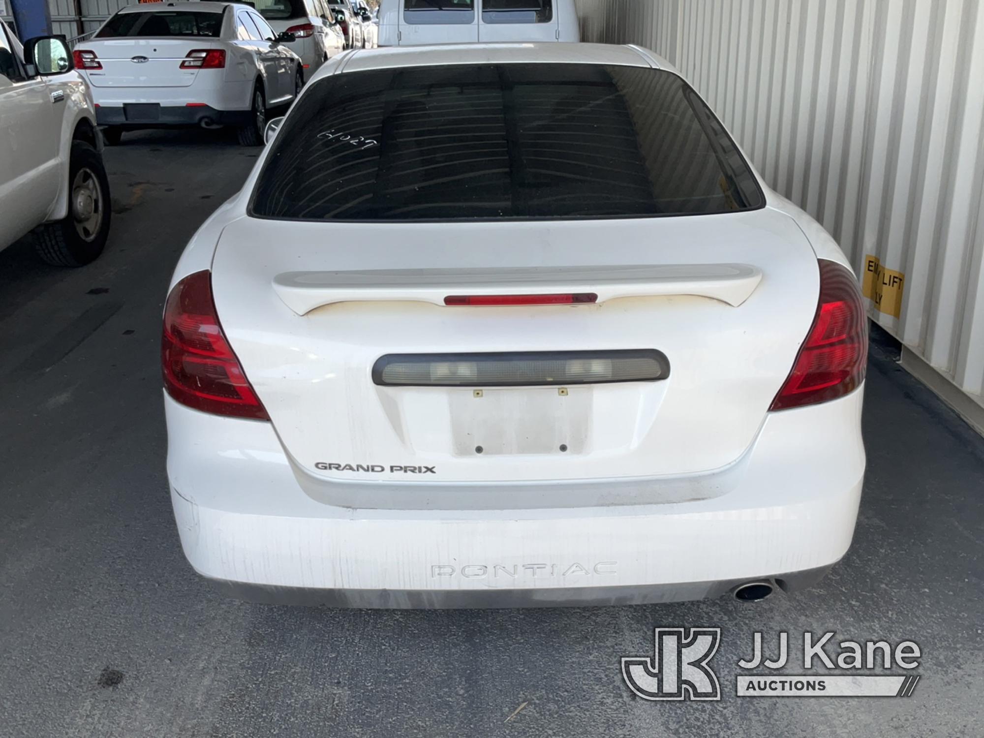 (Jurupa Valley, CA) 2006 Pontiac Grand Prix 4-Door Sedan Runs & Moves