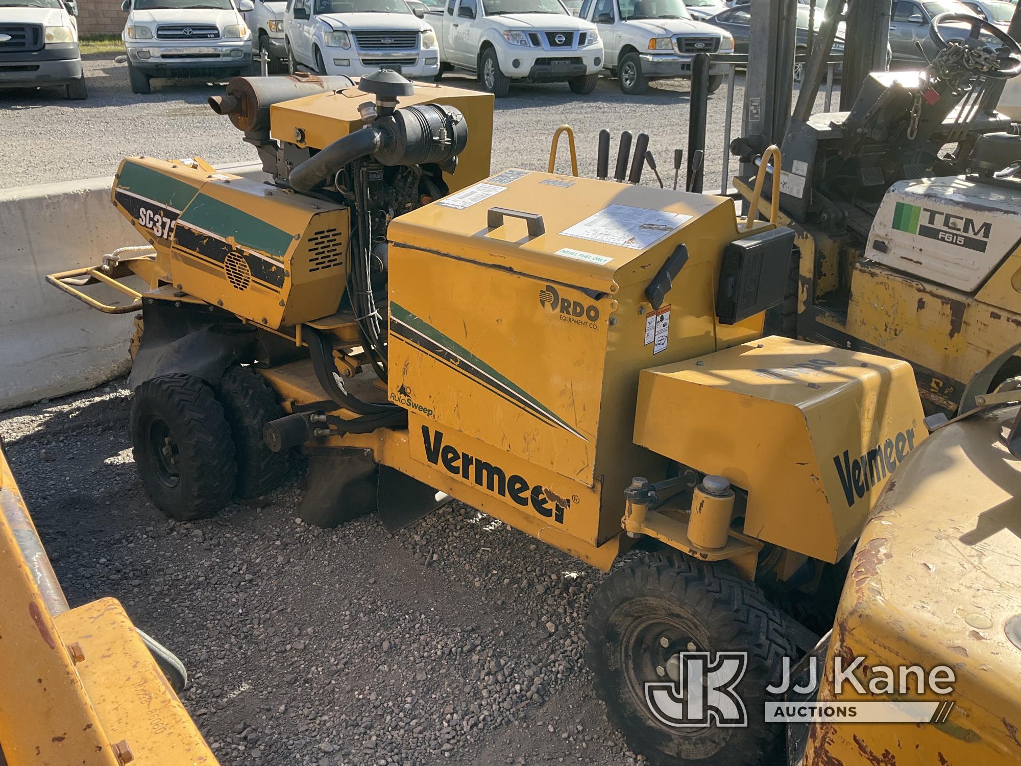 (Jurupa Valley, CA) 2014 Vermeer SC372 Stump Grinder Not Running, Missing Keys, Has Bad Tires