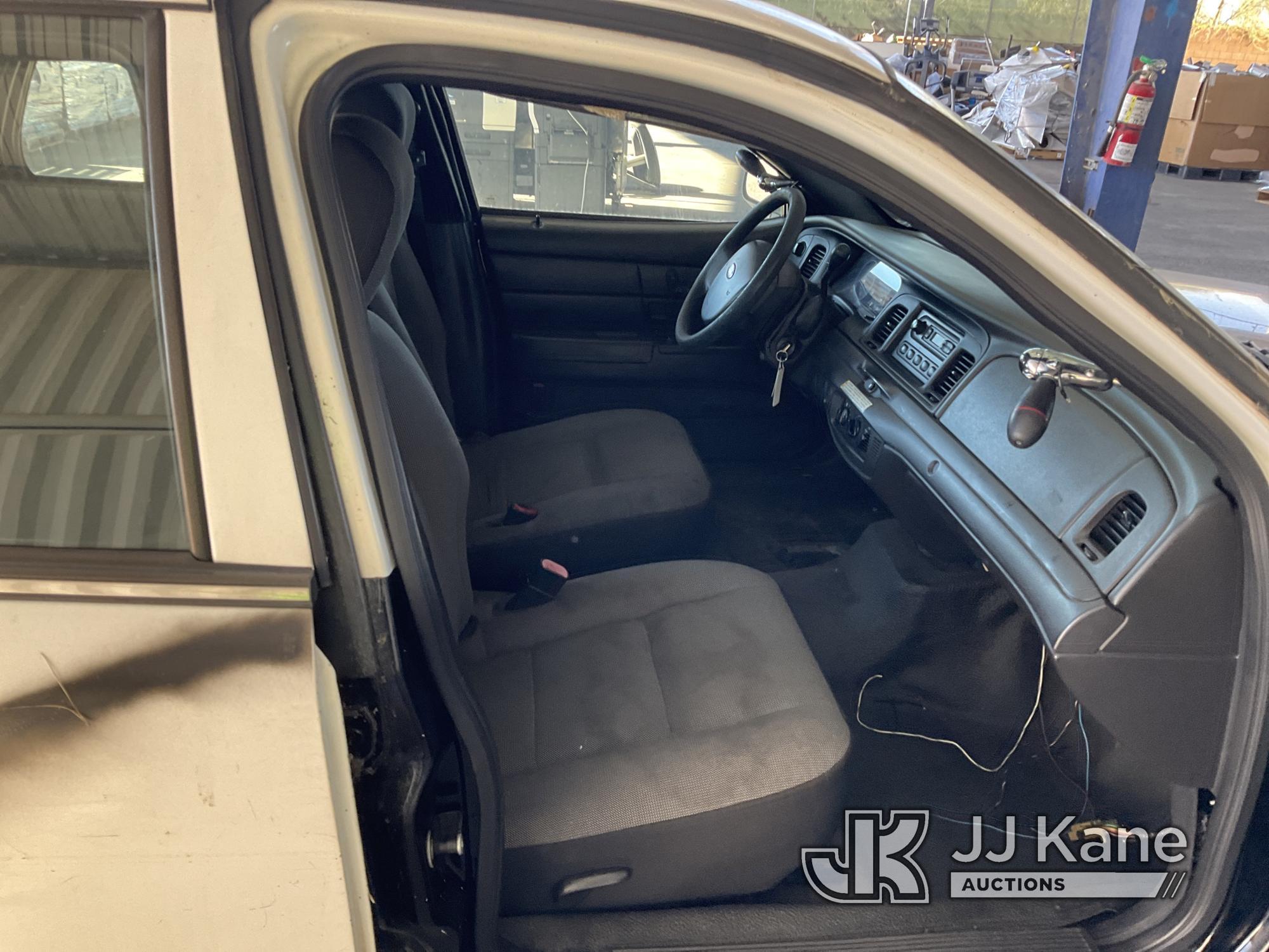 (Jurupa Valley, CA) 2011 Ford Crown Victoria Police Interceptor 4-Door Sedan Runs & Moves, Abs Light