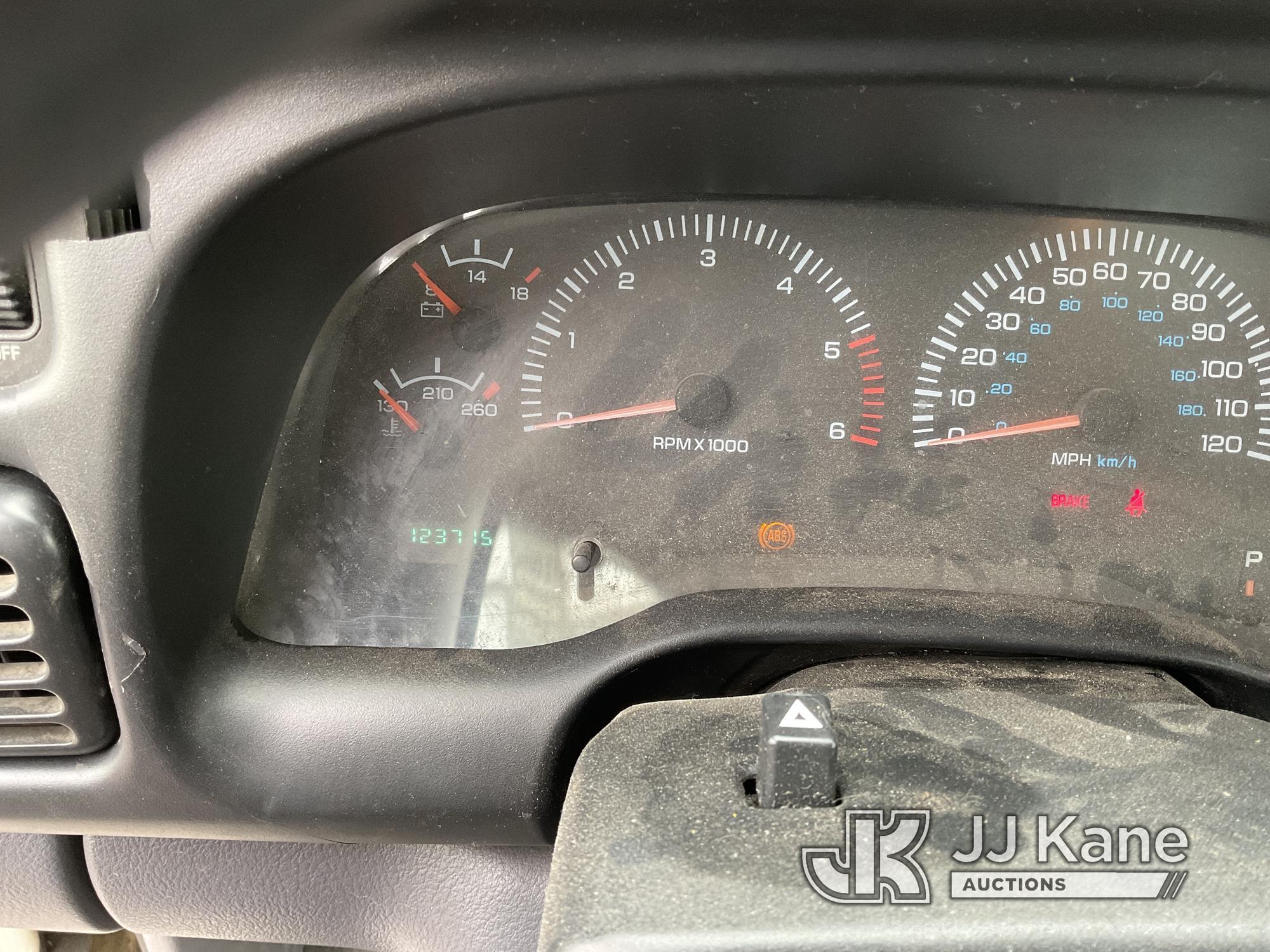 (Jurupa Valley, CA) 2002 Dodge 2500 Service Truck Not Running, Engine Turns Over