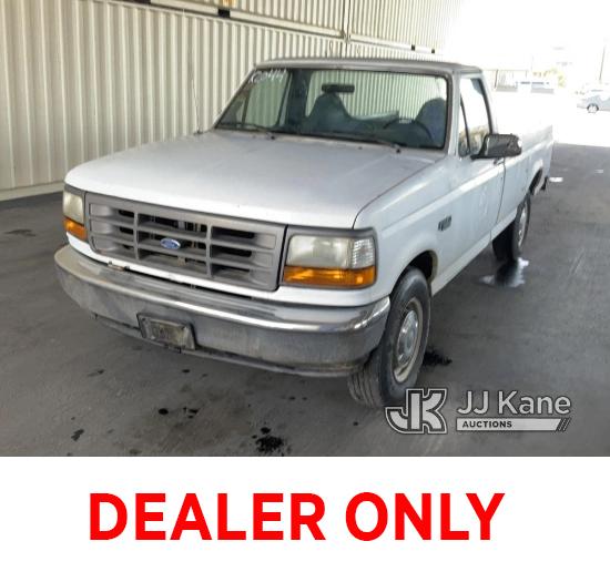 (Jurupa Valley, CA) 1996 Ford F-250 Regular Cab Pickup 2-DR Runs & Moves, Check Engine Light Is On ,