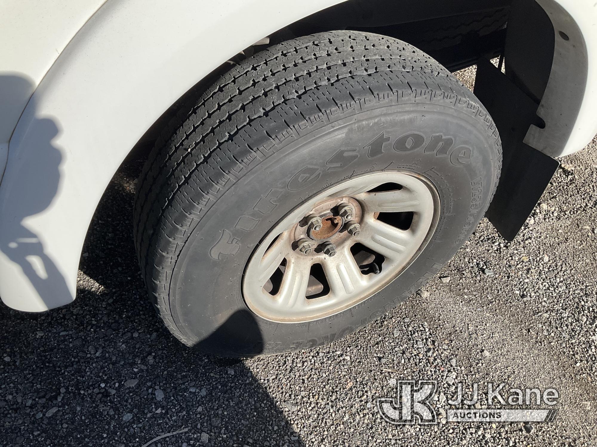 (Jurupa Valley, CA) 2005 Ford Ranger Extended-Cab Pickup Truck Not Running, Stripped Of Parts, Missi