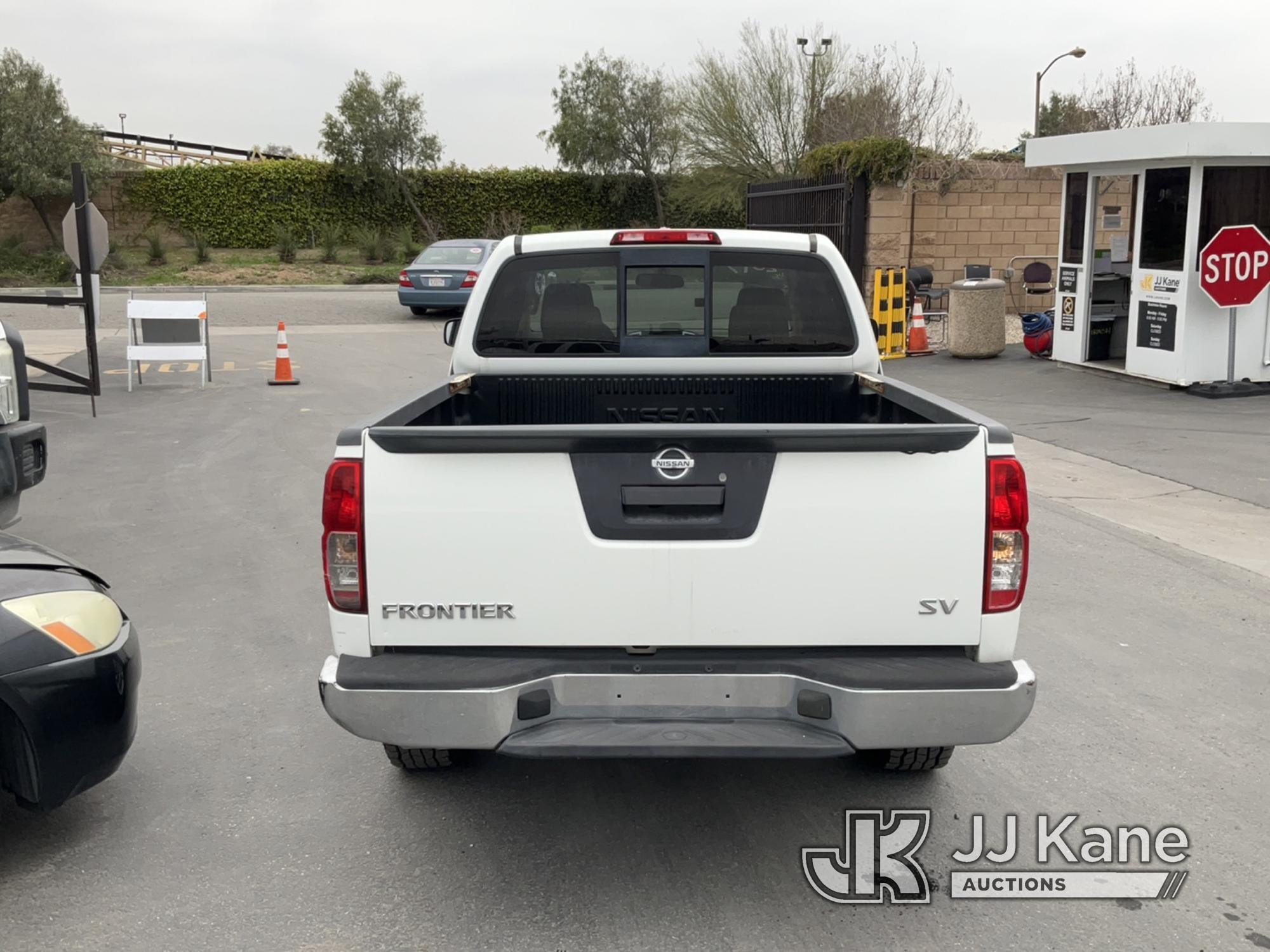 (Jurupa Valley, CA) 2014 Nissan Frontier Extended-Cab Pickup Truck Runs & Moves, Air Bag Light Is On