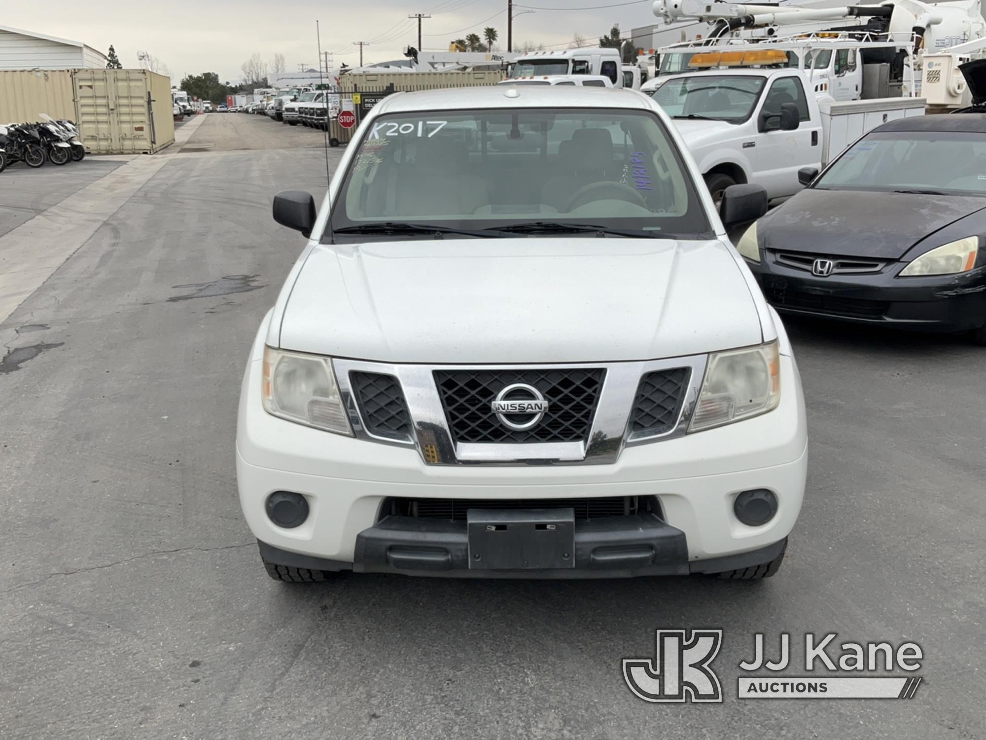 (Jurupa Valley, CA) 2014 Nissan Frontier Extended-Cab Pickup Truck Runs & Moves, Air Bag Light Is On