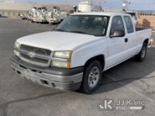 (Las Vegas, NV) 2005 Chevrolet Silverado 1500 Extended-Cab Pickup Truck Runs and Moves