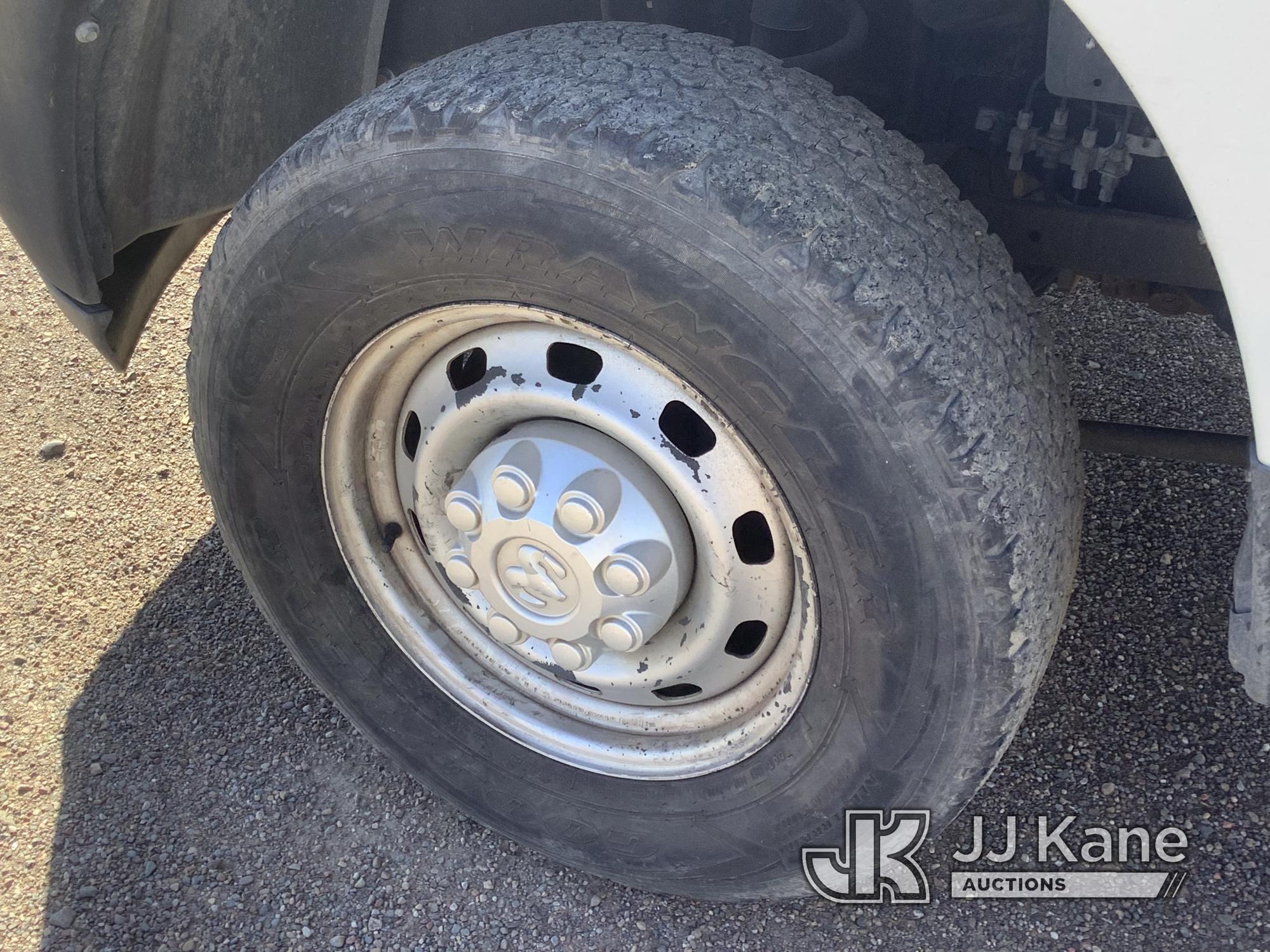 (Phoenix, AZ) 2012 RAM 2500 4x4 Pickup Truck Runs & Moves) (Body Damage