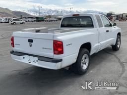 (Salt Lake City, UT) 2011 Dodge Dakota 4x4 Extended-Cab Pickup Truck Runs & Moves) (Body Damage