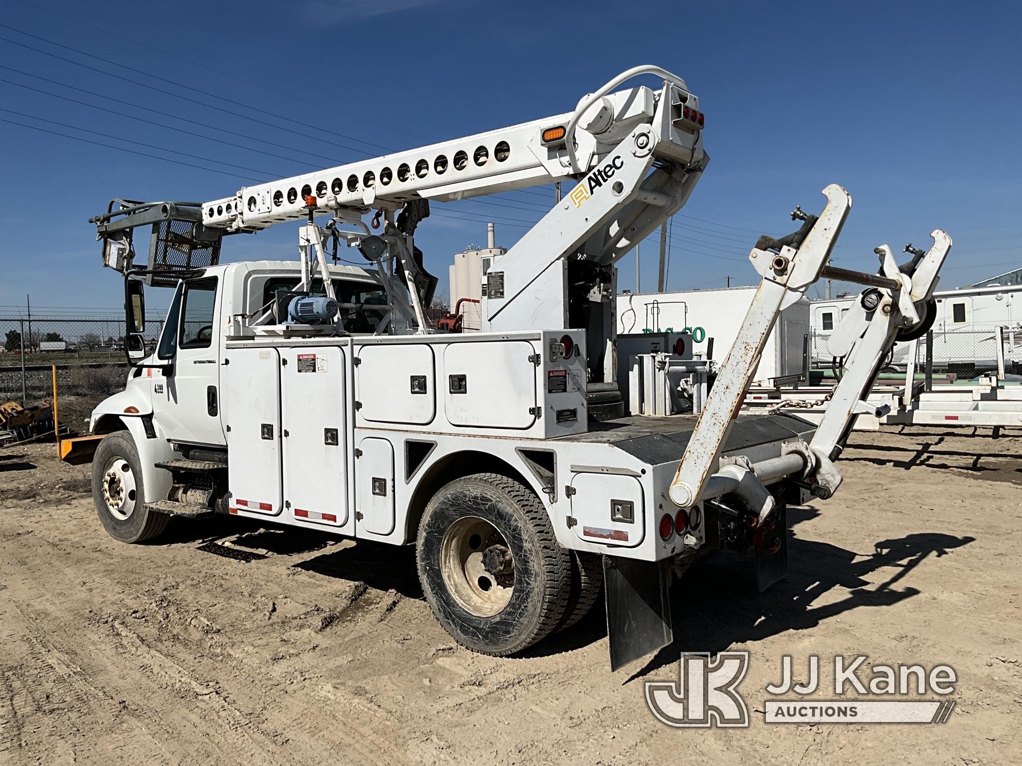 (Nampa, ID) Altec AT40C, Telescopic Non-Insulated Cable Placing Bucket Truck rear mounted on 2008 In