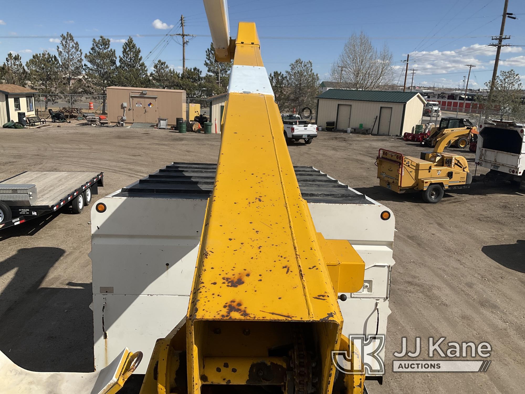 (Casper, WY) TECO S5-55I2P-2TRS1, Over-Center Bucket Truck mounted behind cab on 1998 Ford F800 Chip