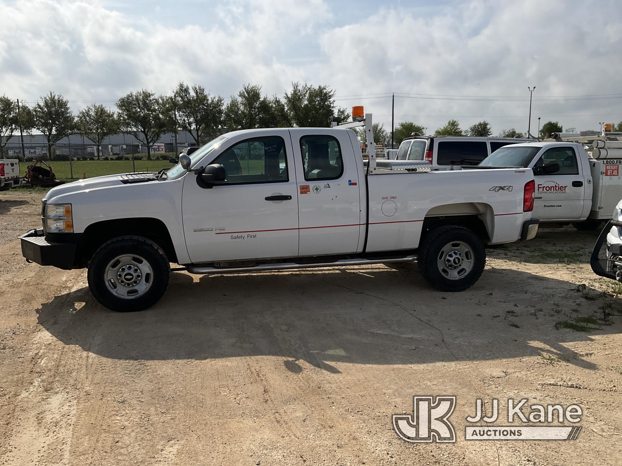 (Houston, TX) 2012 Chevrolet Silverado 2500HD 4x4 Extended-Cab Pickup Truck Runs & Moves