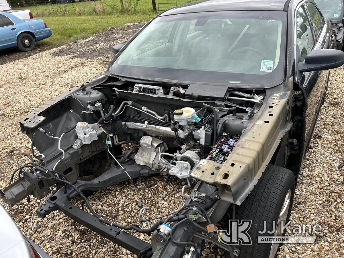 (Covington, LA) 2013 Ford Taurus 4-Door Sedan Not Runnning, Condition Unknown) (No Engine, Major Bod