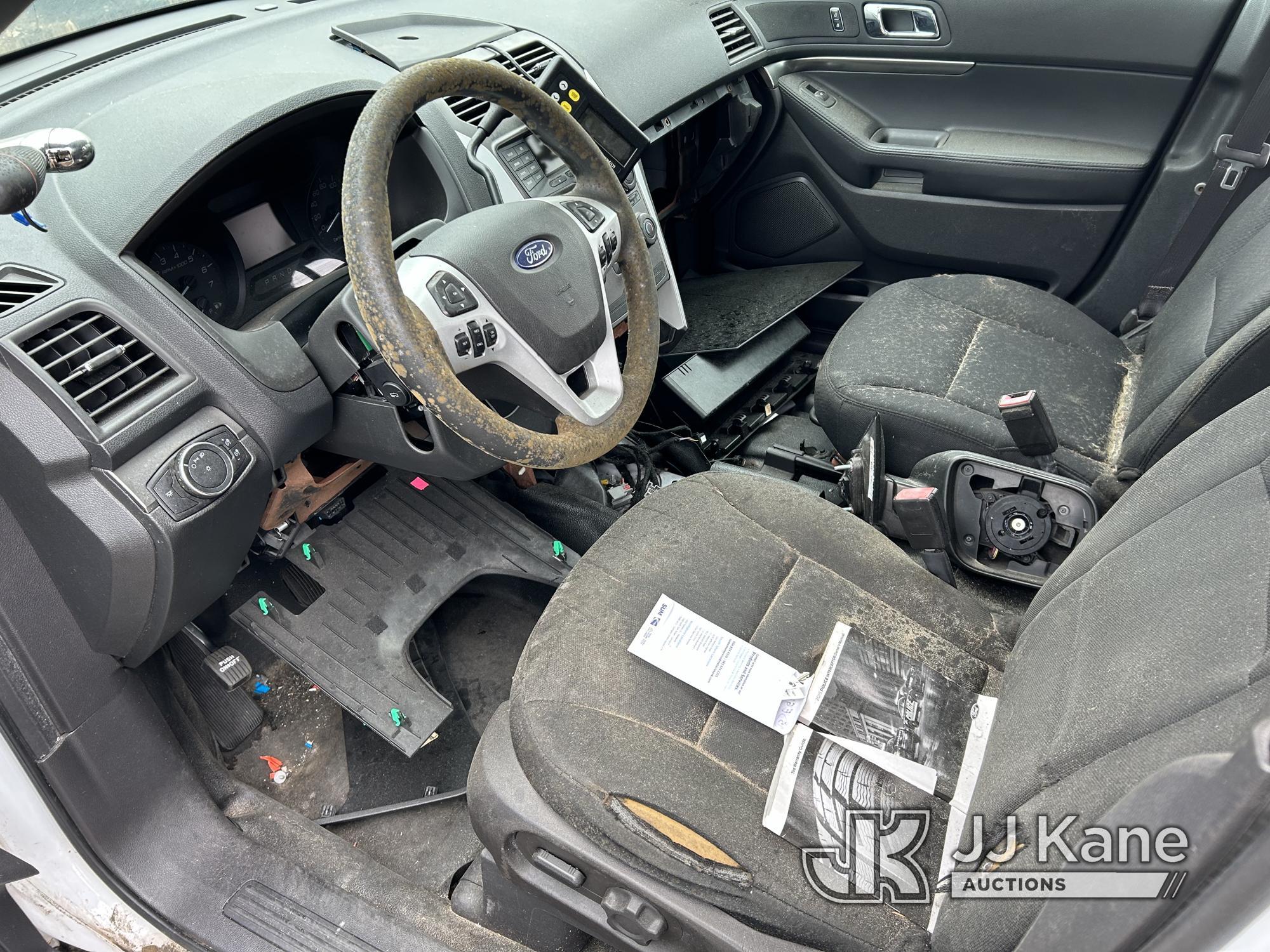 (Covington, LA) 2015 Ford Explorer AWD Police Interceptor 4-Door Sport Utility Vehicle Not Running,