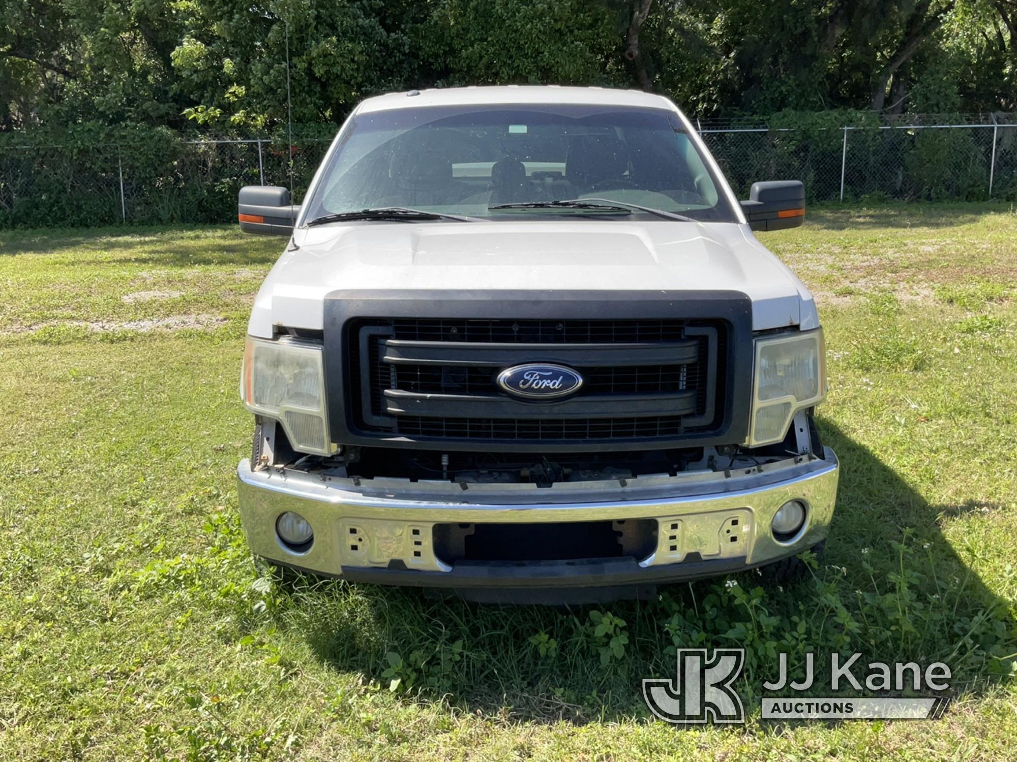 (Tampa, FL) 2014 Ford F150 Extended-Cab Pickup Truck Runs & Moves) (Has Steering Issues, Missing Par