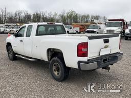 (Verona, KY) 2008 Chevrolet Silverado 2500HD 4x4 Extended-Cab Pickup Truck Runs & Moves) (Check Engi