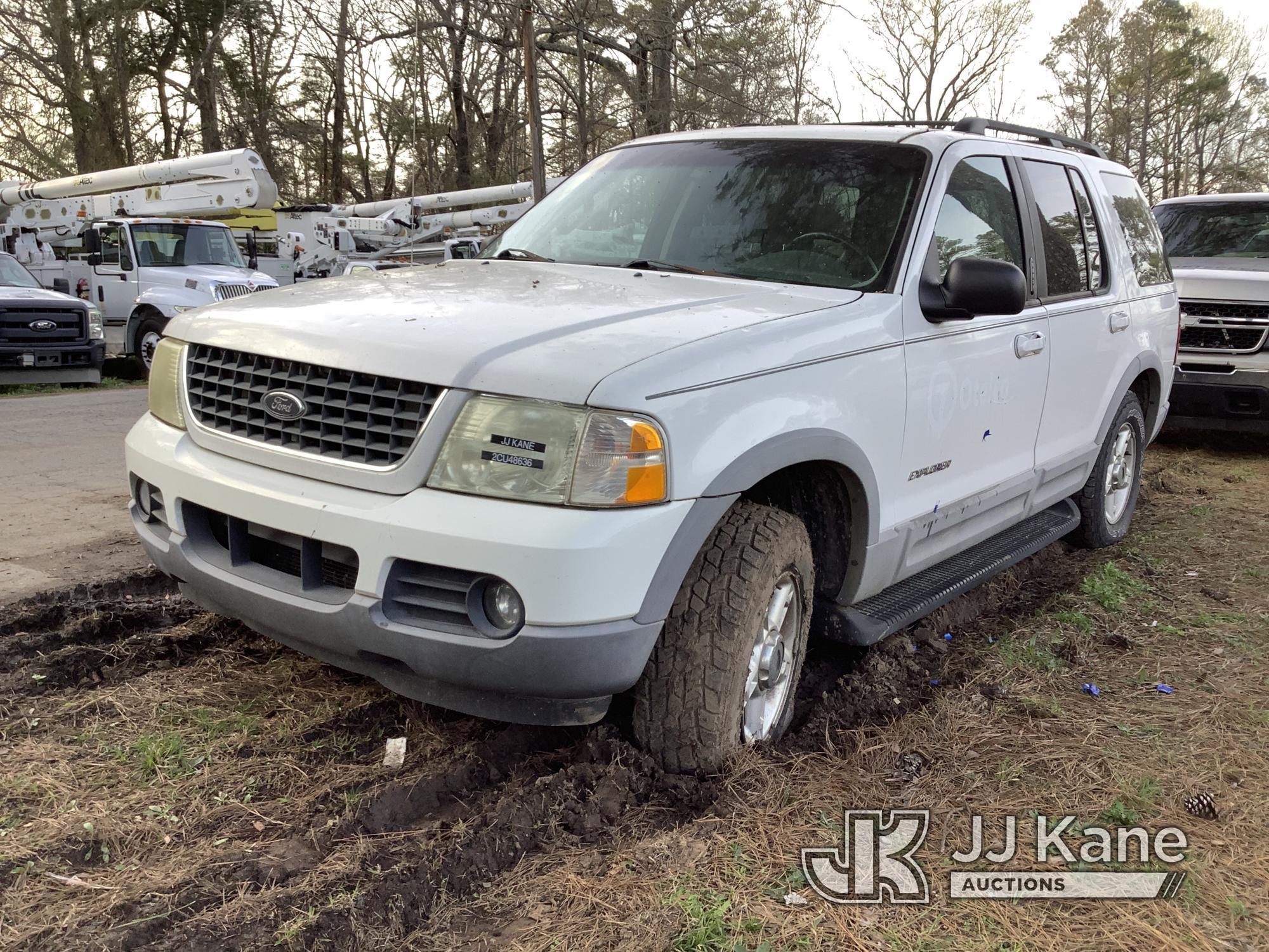 (Graysville, AL) 2002 Ford Explorer 4x4 4-Door Sport Utility Vehicle Not Running, Condition Unknown,