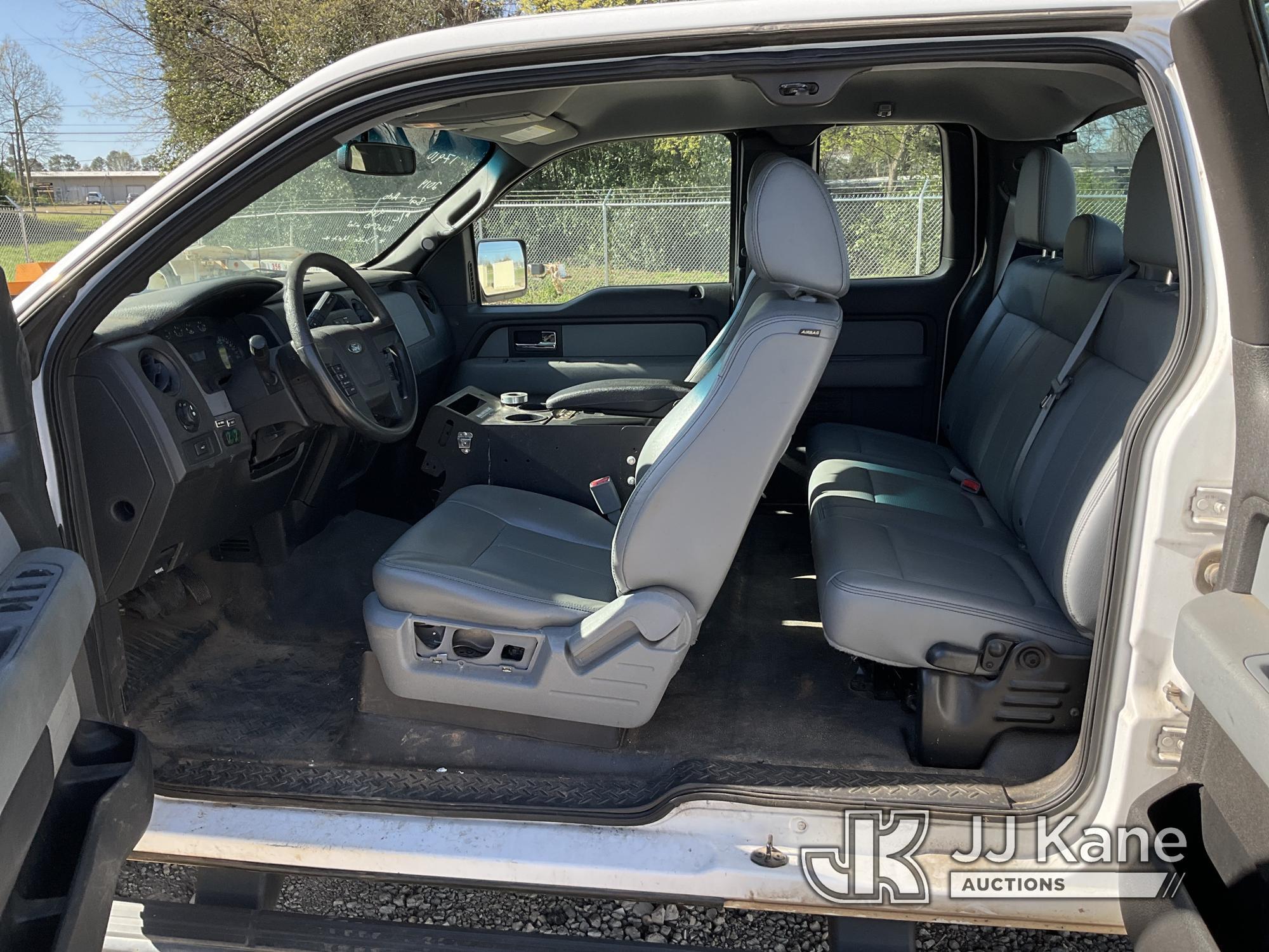 (Charlotte, NC) 2014 Ford F150 4x4 Extended-Cab Pickup Truck Duke Unit) (Runs & Moves