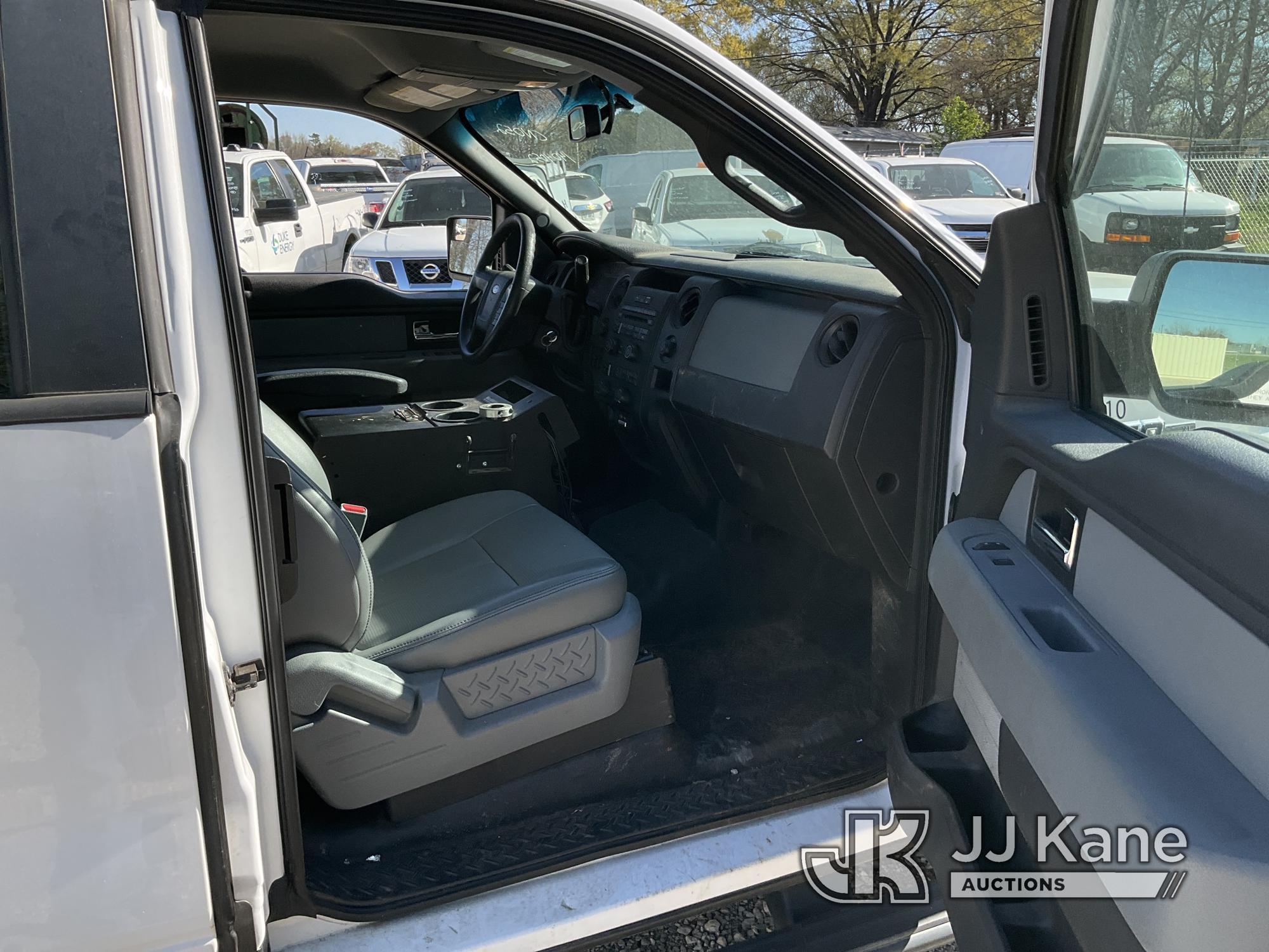 (Charlotte, NC) 2014 Ford F150 4x4 Extended-Cab Pickup Truck Duke Unit) (Runs & Moves