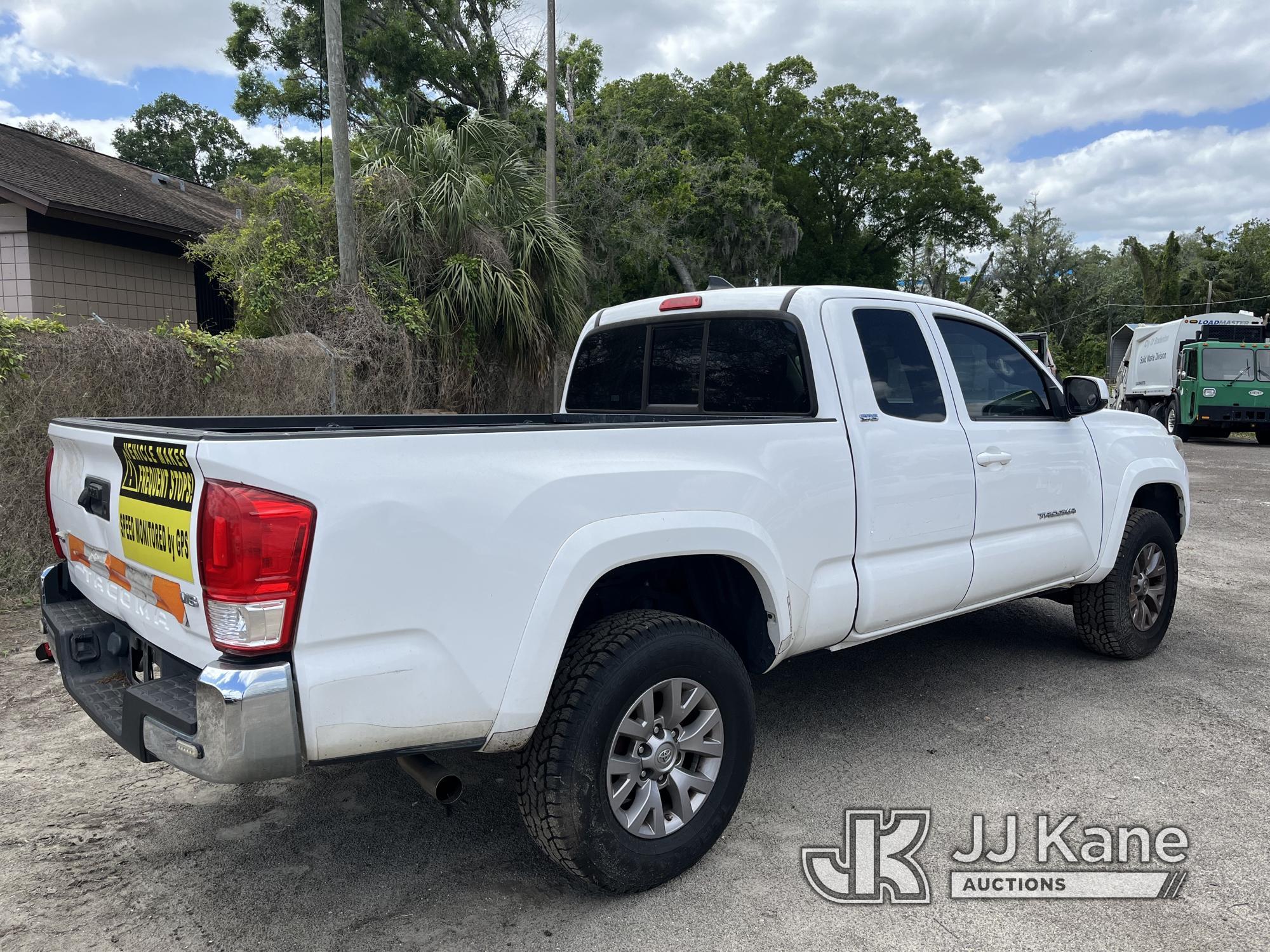 (Tampa, FL) 2017 Toyota Tacoma 4x4 Extended-Cab Pickup Truck Runs & Moves)(Paint & Body Damage