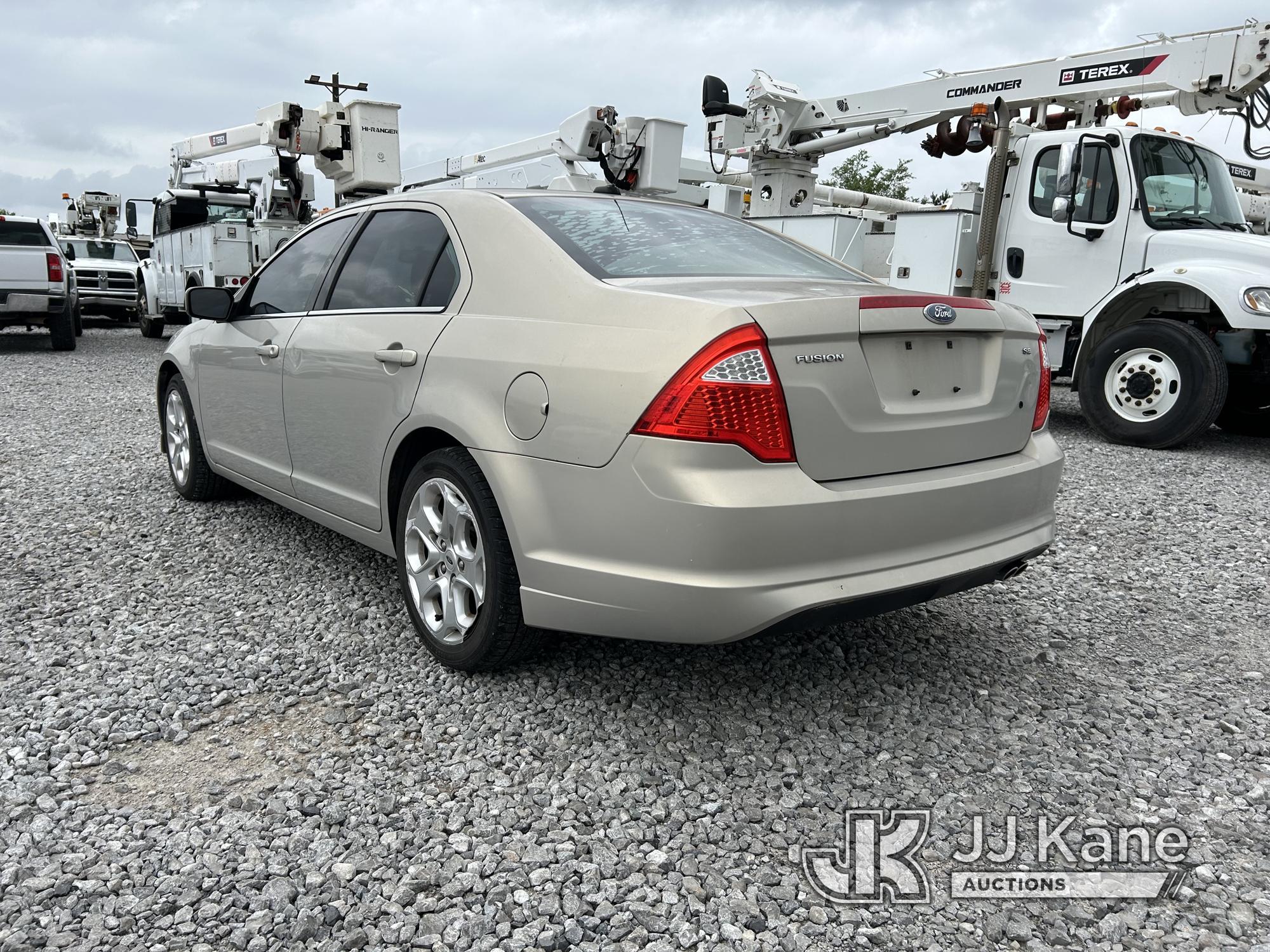 (Covington, LA) 2010 Ford Fusion 4-Door Sedan Runs & Moves) (Paint Damage On Hood, Paint Damage On T