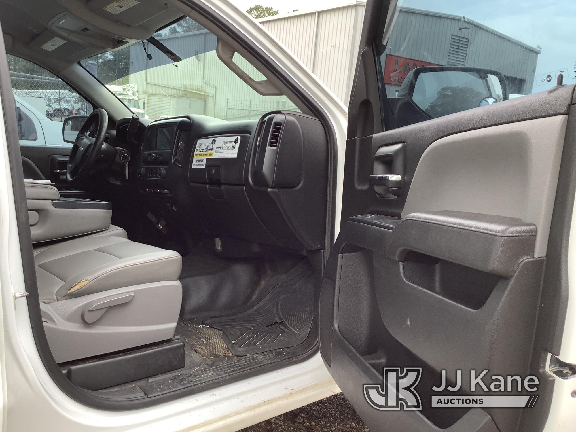 (Graysville, AL) 2017 Chevrolet Silverado 1500 Extended-Cab Pickup Truck Not Running, Condition Unkn