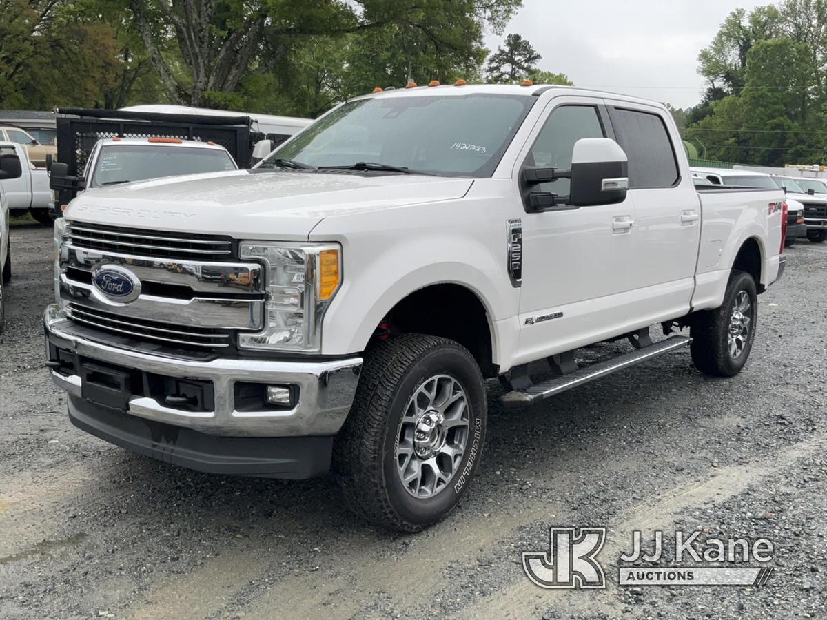 (Charlotte, NC) 2017 Ford F250 4x4 Crew-Cab Pickup Truck Runs & Moves) (Seller States: Intermittent