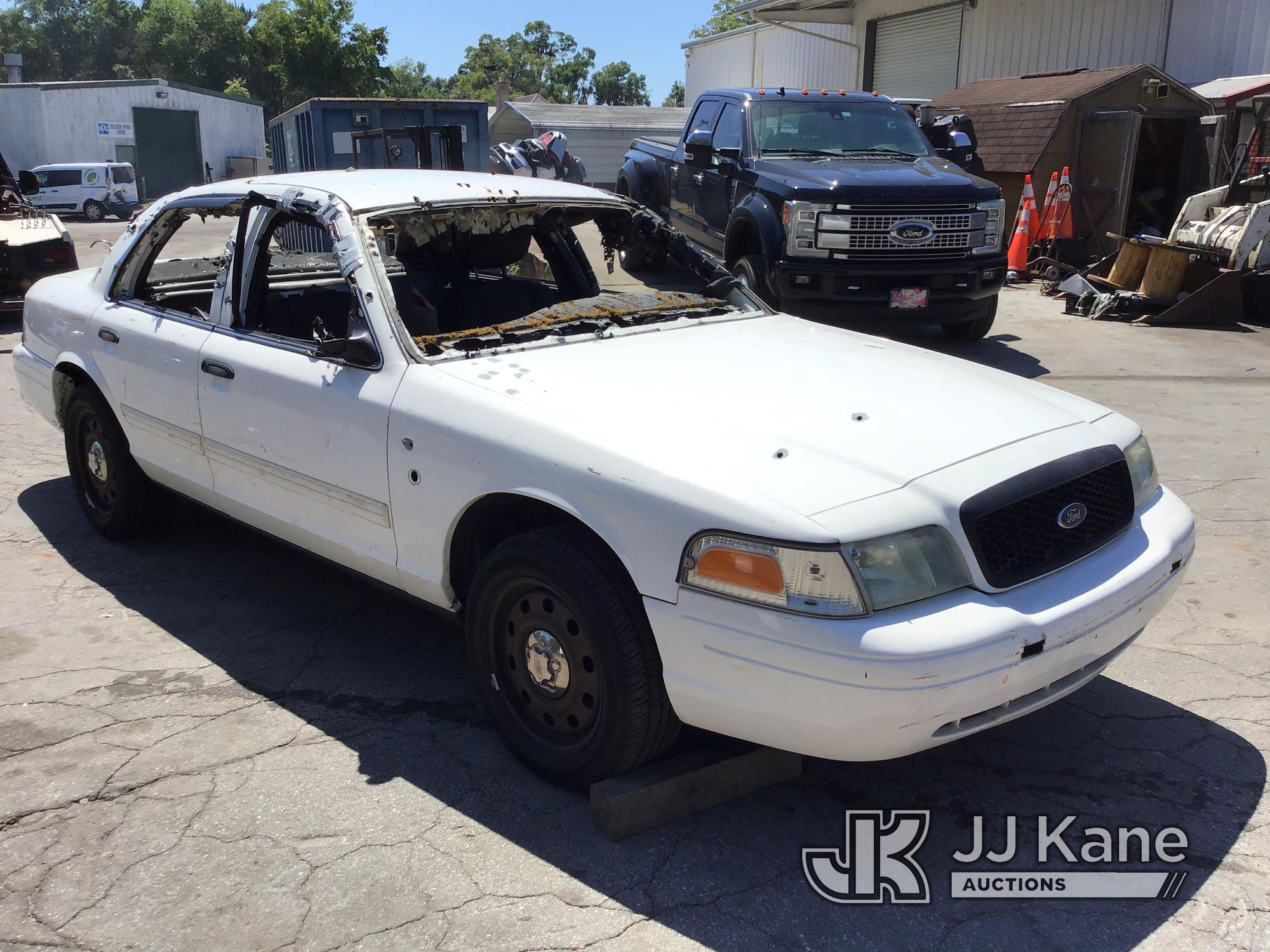 (Ocala, FL) 2011 Ford Crown Victoria Police Interceptor 4-Door Sedan No Engine Or Transmission, Has