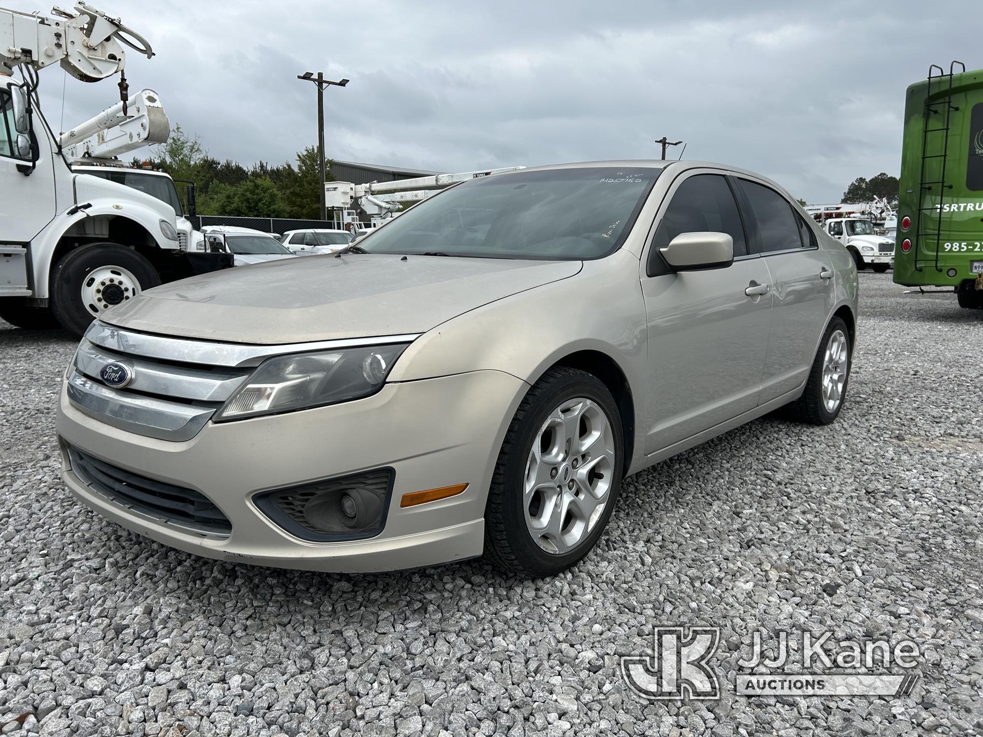 (Covington, LA) 2010 Ford Fusion 4-Door Sedan Runs & Moves) (Paint Damage On Hood, Paint Damage On T