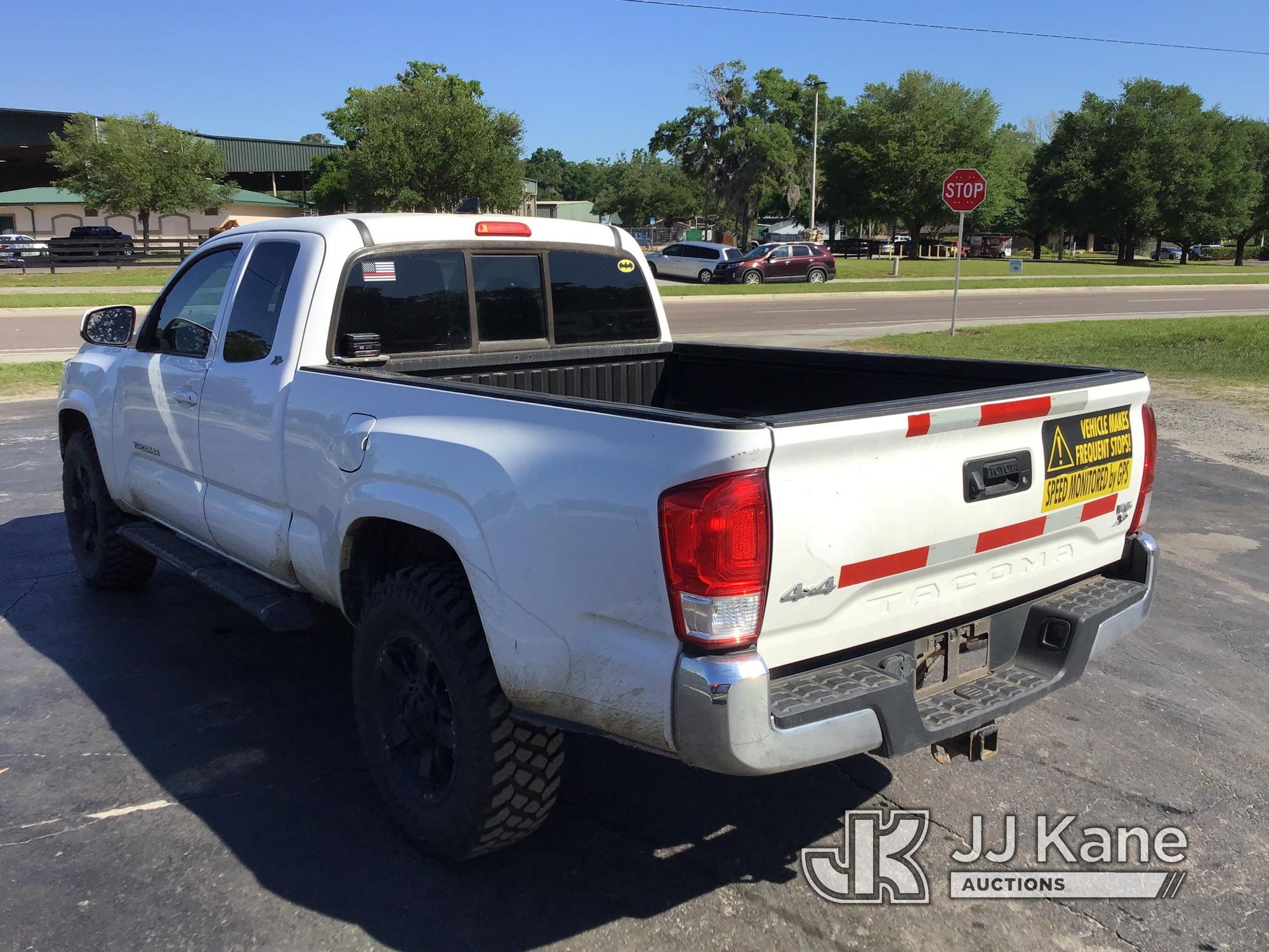 (Ocala, FL) 2016 Toyota Tacoma 4x4 Extended-Cab Pickup Truck Runs & Moves