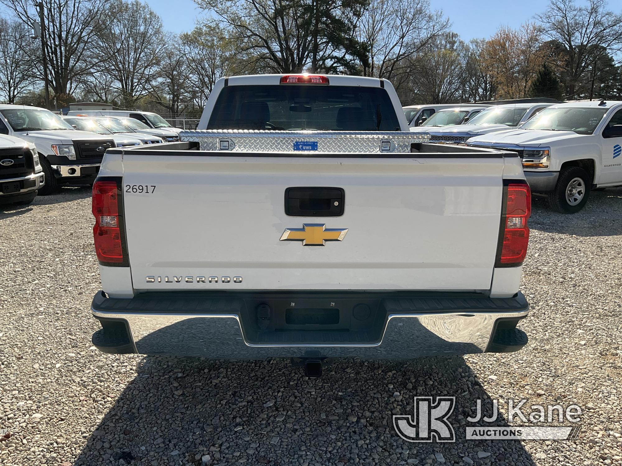 (Charlotte, NC) 2018 Chevrolet Silverado 1500 4x4 Extended-Cab Pickup Truck Duke Unit) (Runs & Moves