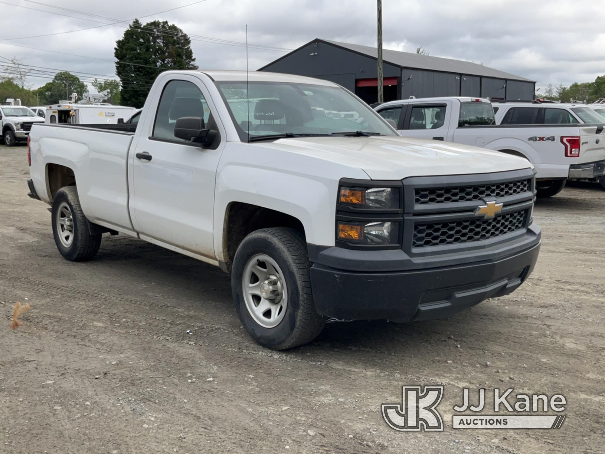 (Charlotte, NC) 2015 Chevrolet Silverado 1500 Pickup Truck Runs & Moves) (Body Damage