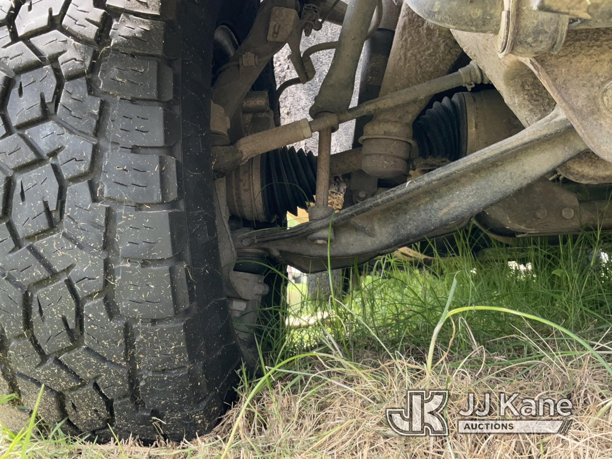 (Florence, SC) 2018 Chevrolet Silverado 2500 4x4 Crew-Cab Pickup Truck, Rear End needs replaced. Run