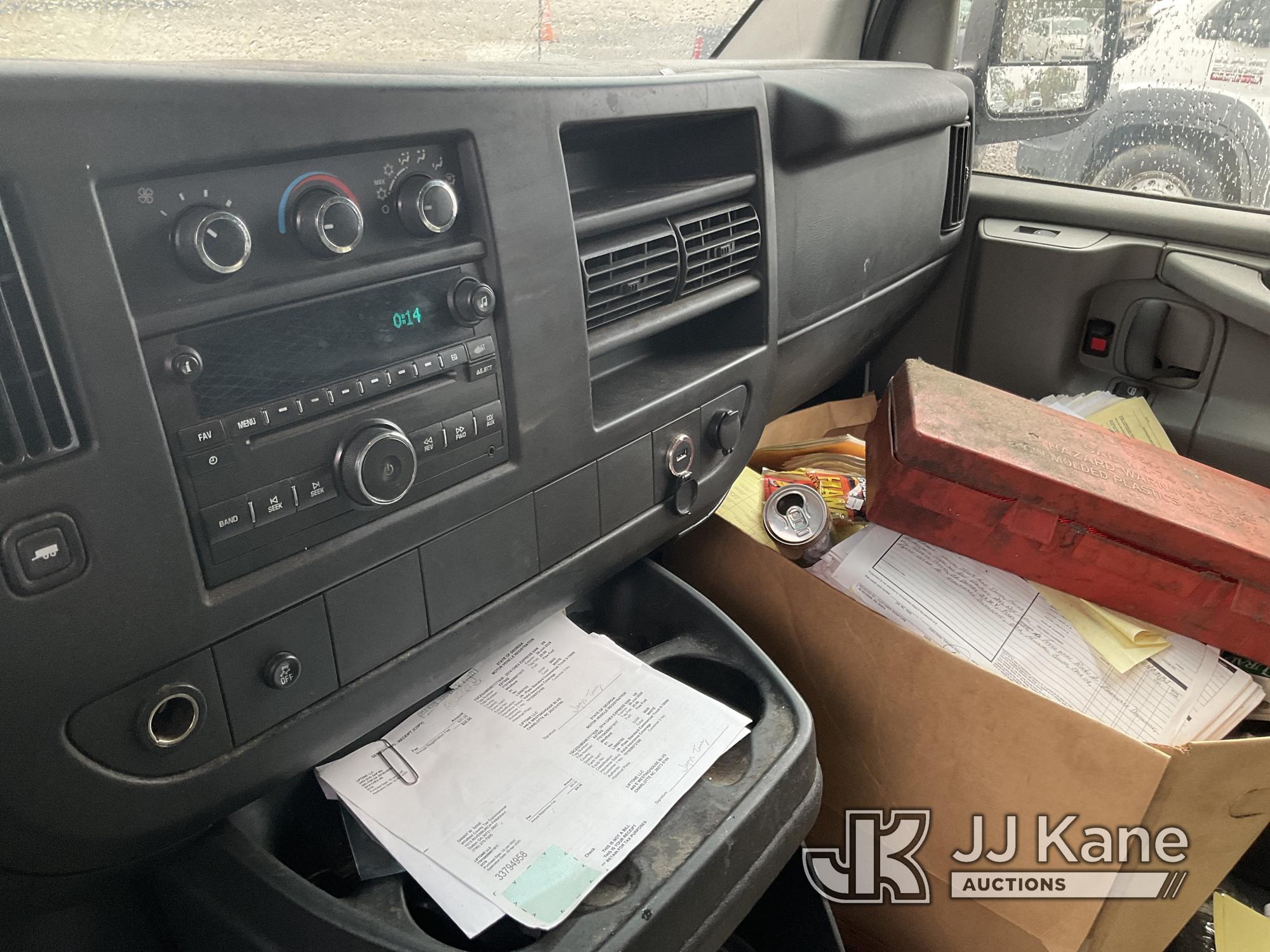 (Villa Rica, GA) 2014 Chevrolet Express G3500 Cargo Van Runs & Will Not Move) (Jump To Start, Gear S