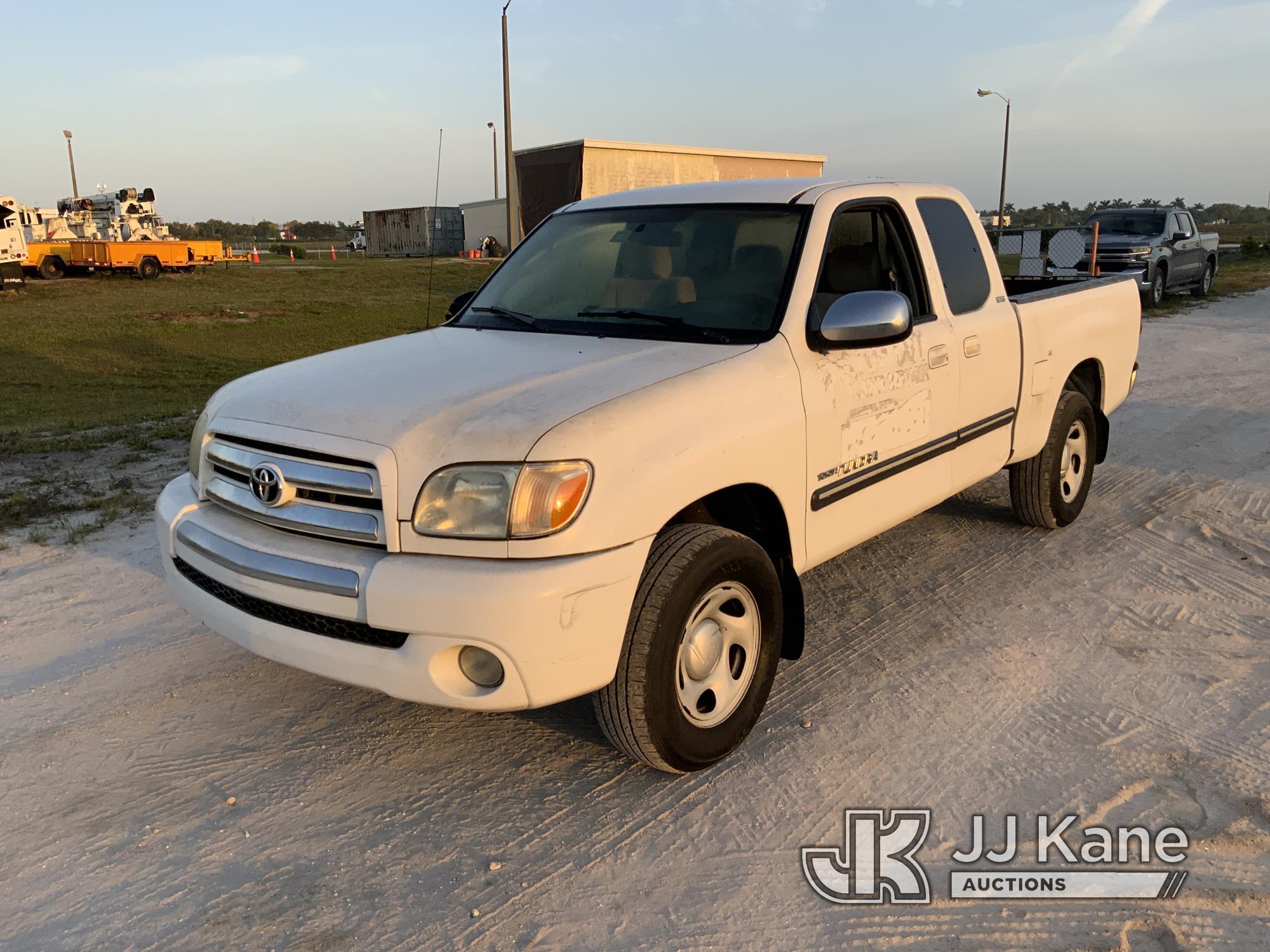 (Westlake, FL) 2006 Toyota Tundra Extended-Cab Pickup Truck Runs & Moves) (Jump To Start, ABS Light