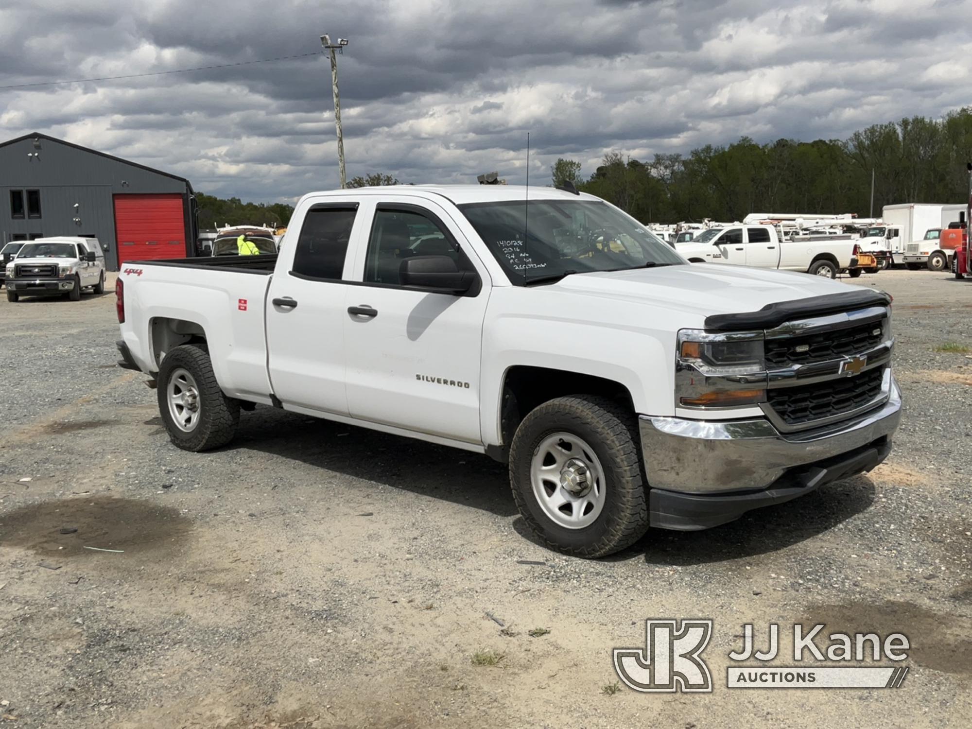 (Charlotte, NC) 2016 Chevrolet Silverado 1500 4x4 Extended-Cab Pickup Truck Runs & Moves) (Check Eng