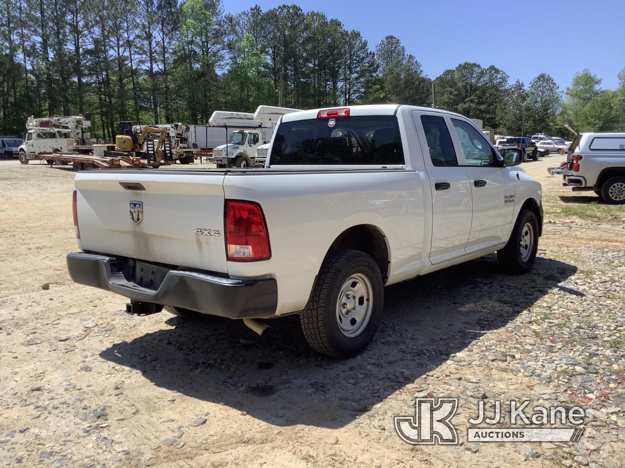 (Cumming, GA) 2018 Dodge Ram 1500 Extended-Cab Pickup Truck Runs & Moves) (Battery Light On, Body Da