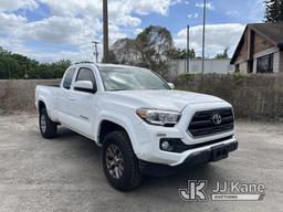 (Tampa, FL) 2017 Toyota Tacoma 4x4 Extended-Cab Pickup Truck Runs & Moves)(Paint & Body Damage