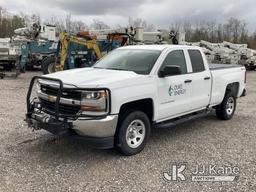 (Verona, KY) 2017 Chevrolet Silverado 1500 4x4 Crew-Cab Pickup Truck Runs & Moves) (Duke Unit