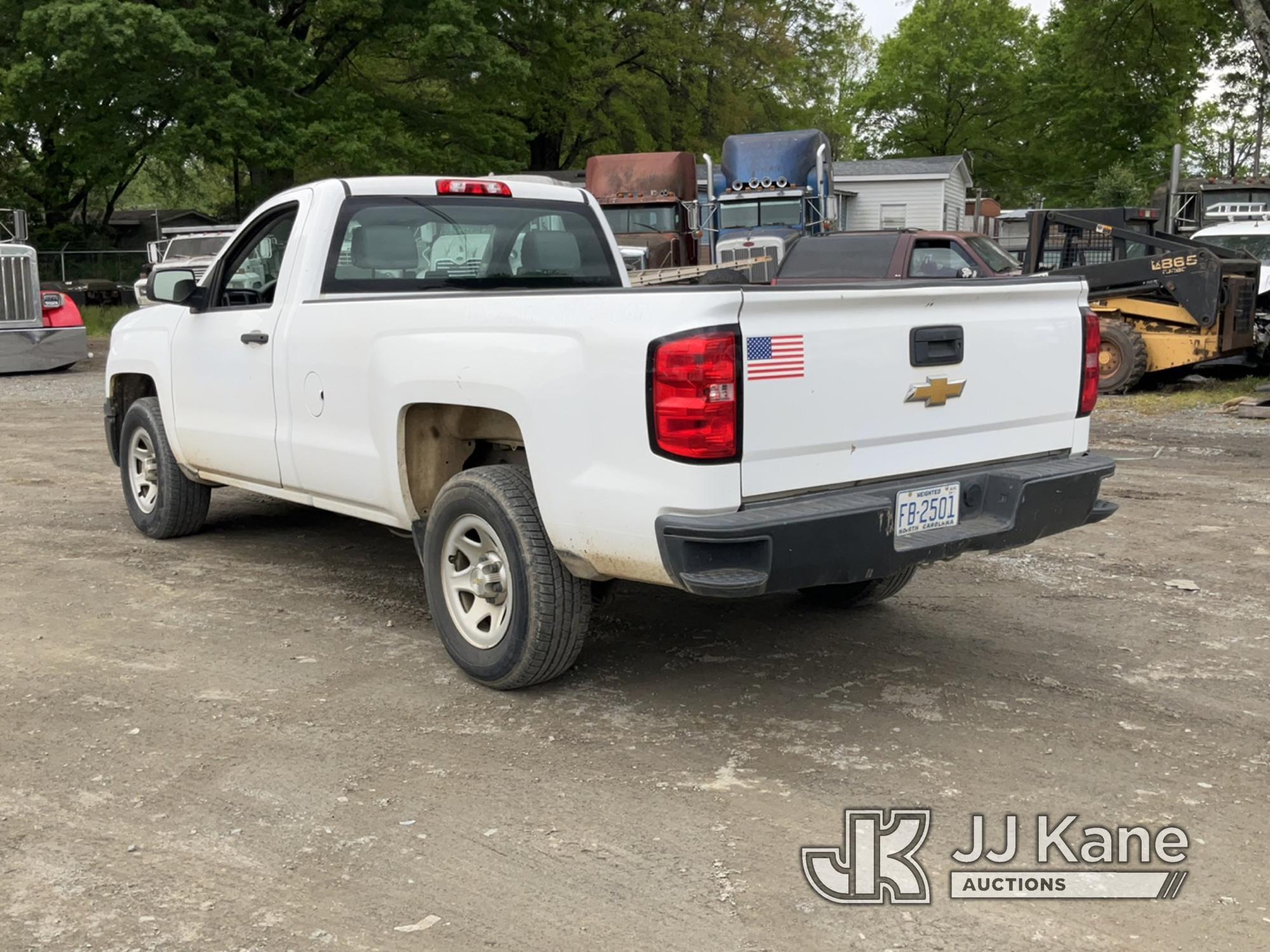 (Charlotte, NC) 2015 Chevrolet Silverado 1500 Pickup Truck Runs & Moves) (Body Damage