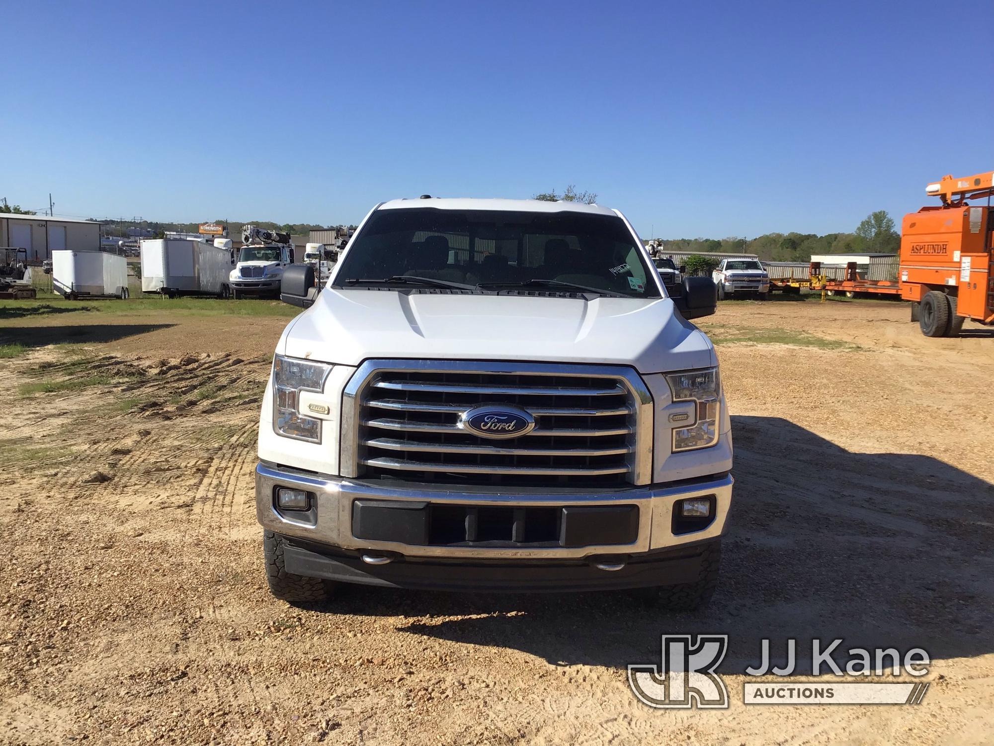 (Byram, MS) 2017 Ford F150 4x4 Crew-Cab Pickup Truck Runs & Moves)  (As Per Seller:Bad Transmission