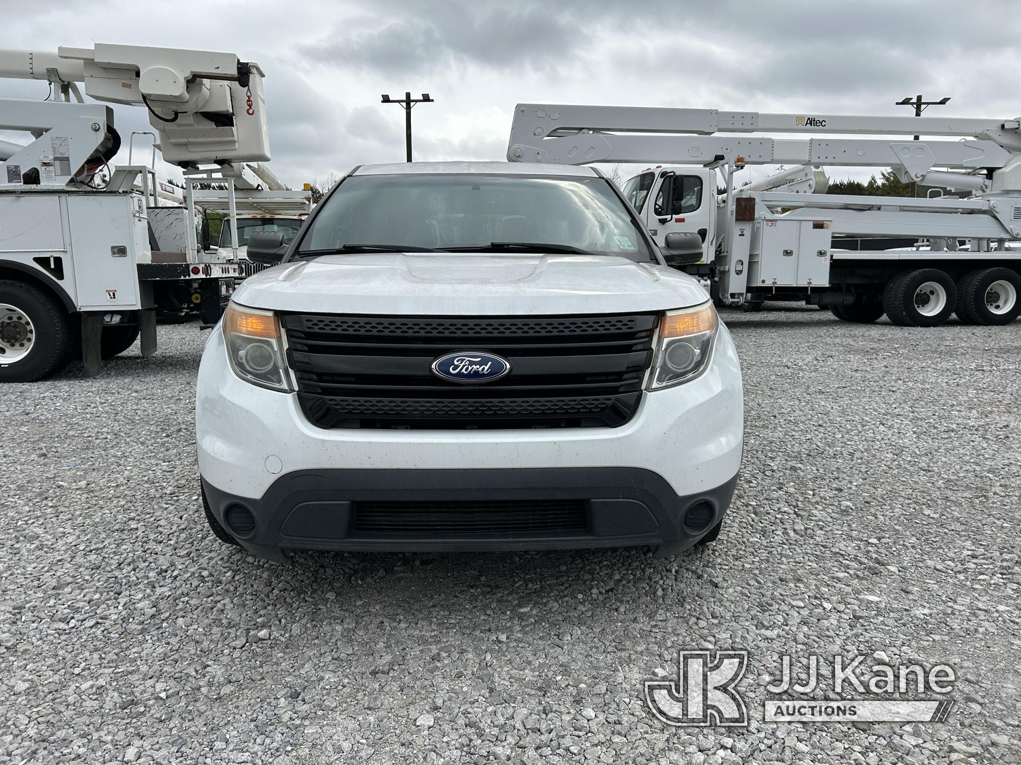 (Covington, LA) 2013 Ford Explorer AWD Police Interceptor 4-Door Sport Utility Vehicle Runs & Moves)