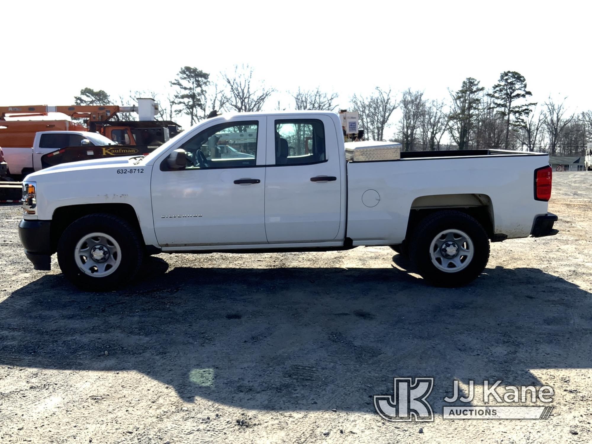 (Shelby, NC) 2018 Chevrolet Silverado 1500 4x4 Extended-Cab Pickup Truck Runs & Moves) (Check Engine