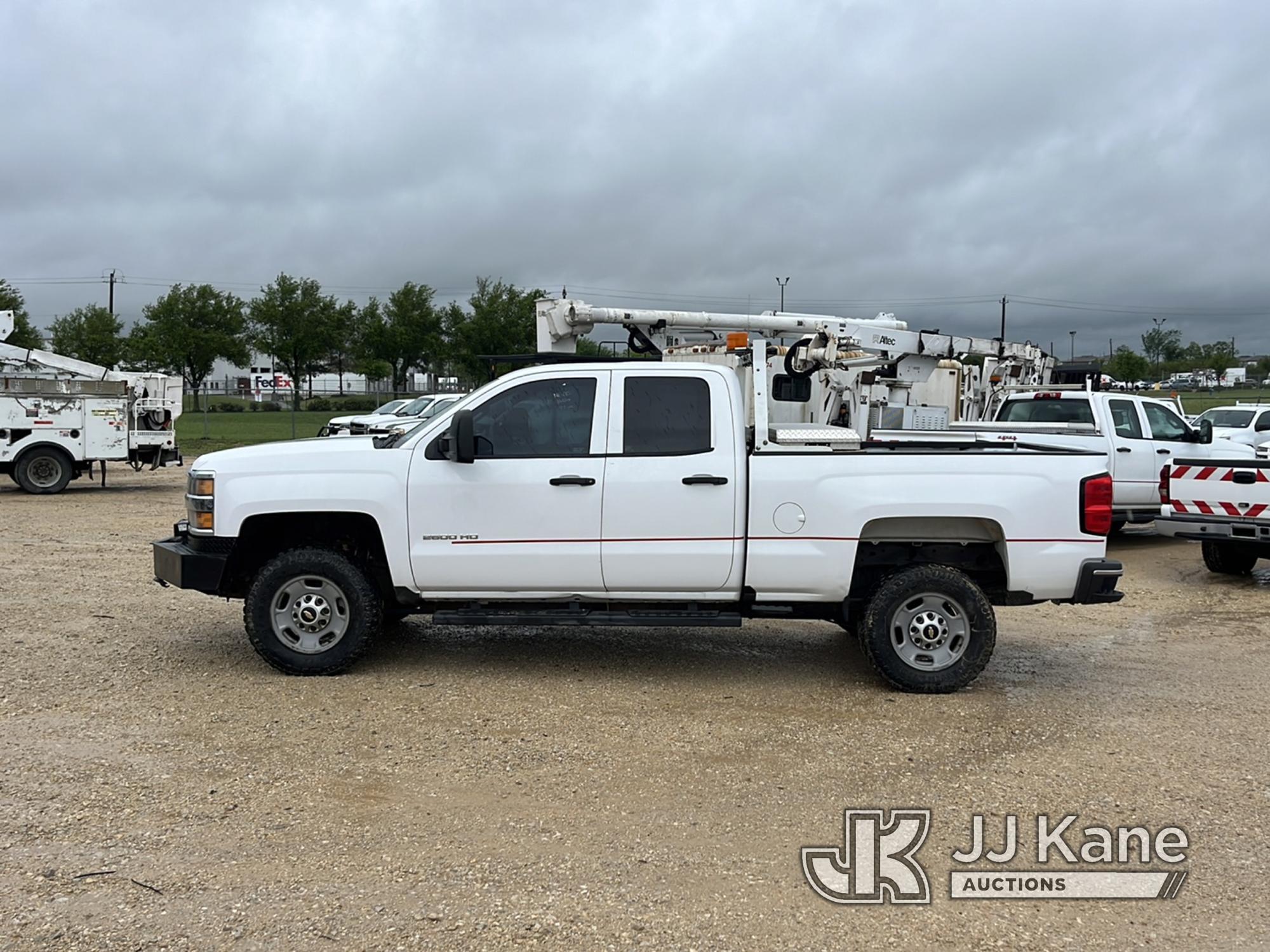 (Houston, TX) 2015 Chevrolet Silverado 2500HD 4x4 Crew-Cab Pickup Truck Runs & Moves