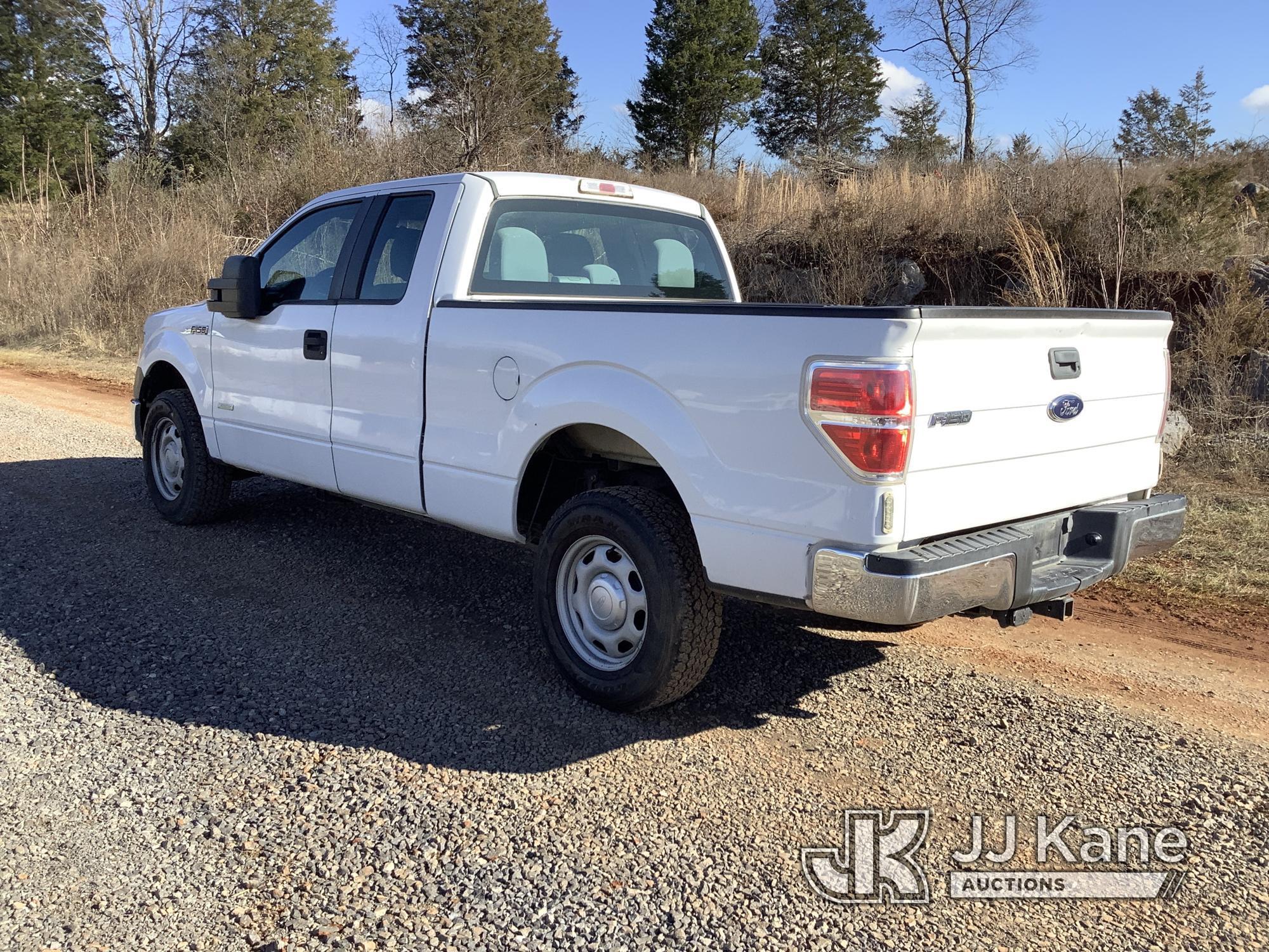 (Kodak, TN) 2014 Ford F150 4x4 Extended-Cab Pickup Truck Runs & Moves) (Jump To Start, Body Damage)