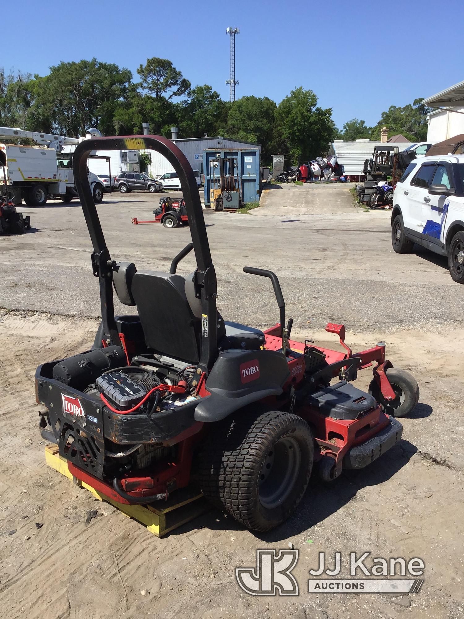(Ocala, FL) 2015 Toro Z5000 Lawn Mower Engine Turns Over Does Not Run, Condition Unknown.