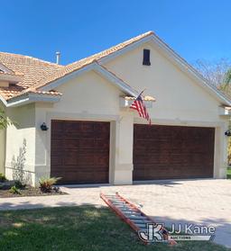 (Bradenton, FL) Banko Garage Doors. NO Damage