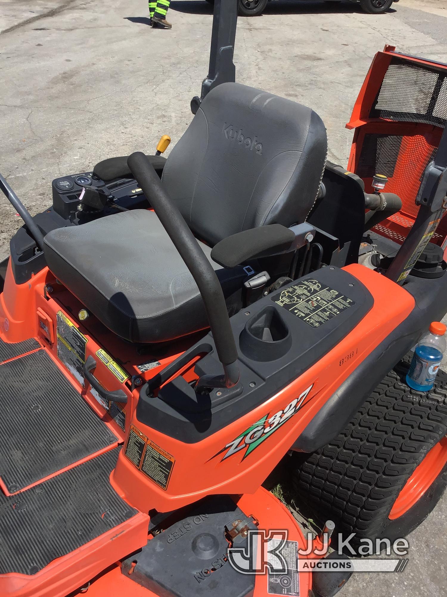 (Ocala, FL) 2009 Kubota ZG327 Lawn Mower Turns Over Does Not Run. Condition Unknown. (Flat Tires, 60