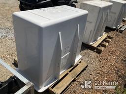 (Villa Rica, GA) 2 Man Bucket NOTE: This unit is being sold AS IS/WHERE IS via Timed Auction and is