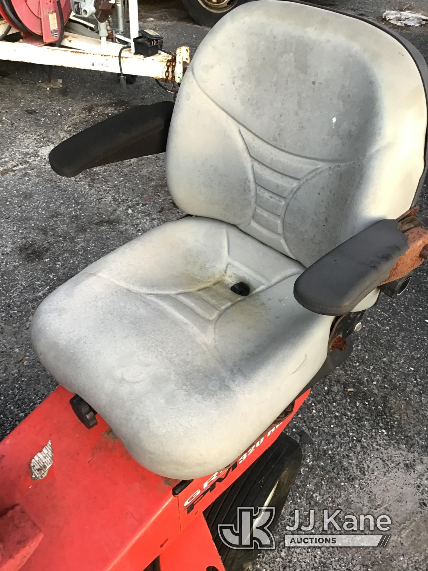(Ocala, FL) 2013 Gravely 320 HD Riding Lawn Mower, Municipal Owned Not Running, Turns Over Will Not