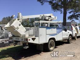 (Graysville, AL) Altec AT235, Telescopic Non-Insulated Bucket Truck mounted behind cab on 2000 Ford