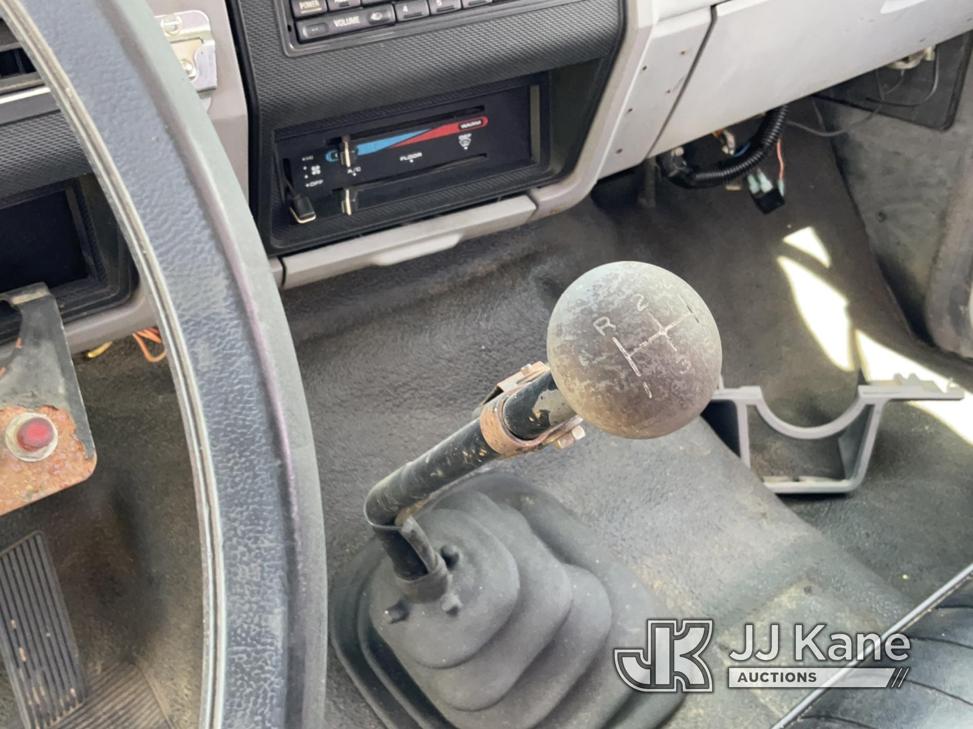 (Tampa, FL) 1997 Ford F700 Tank Truck, Tank has been Purged Clean Not Running, Turns Over, Will Not